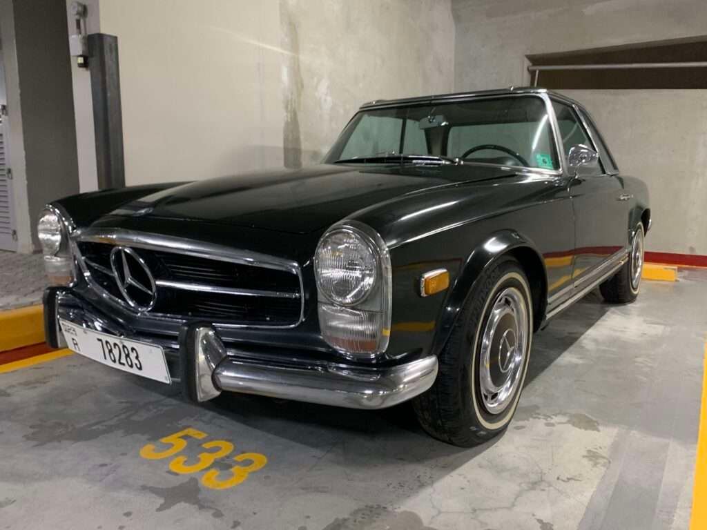 Classic Mercedes-Benz 250SL