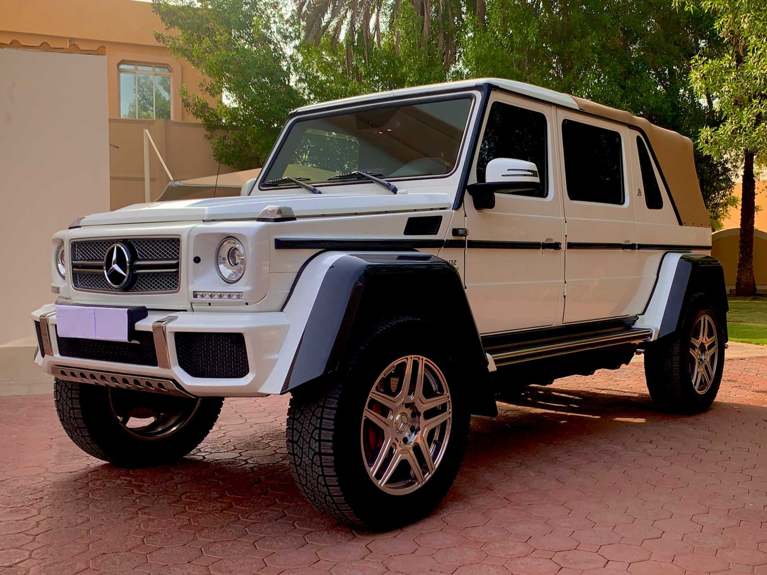 MERCEDES G-650 MAYBACH