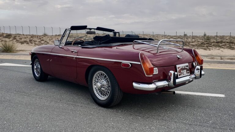 CLASSIC CAR RENTAL IN DUBAI