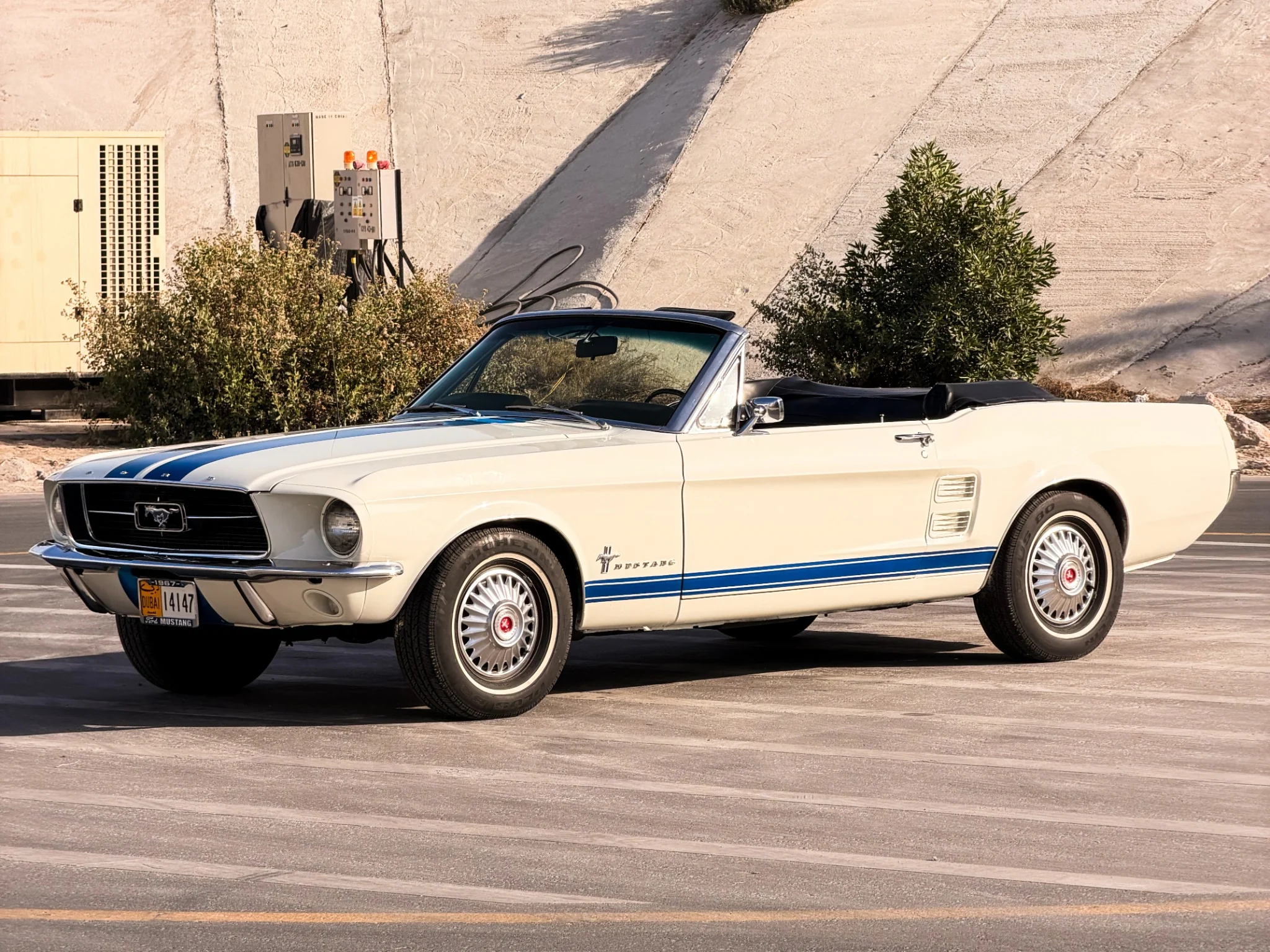CLASSIC FORD MUSTANG FOR RENT IN DUBAI