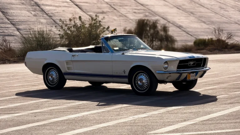 Classic Ford Mustang for sale in Dubai